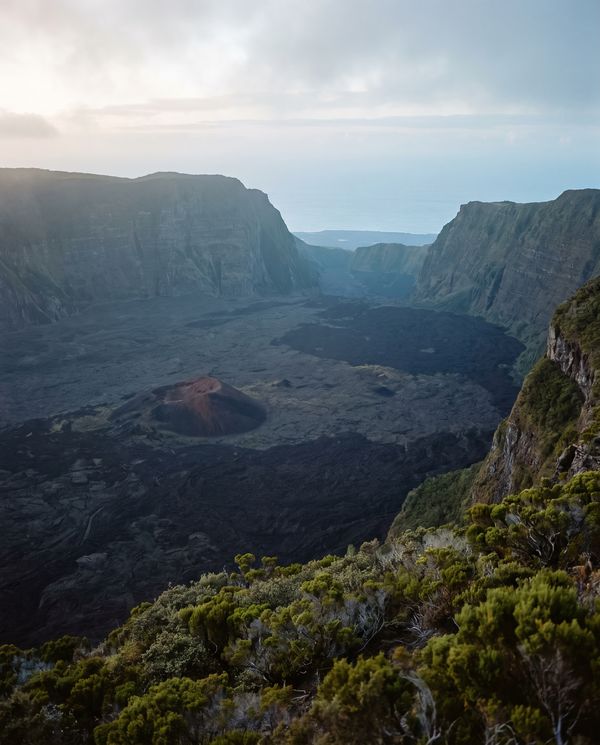 L’enclos du Piton de la Fournaise vu depuis le rempart